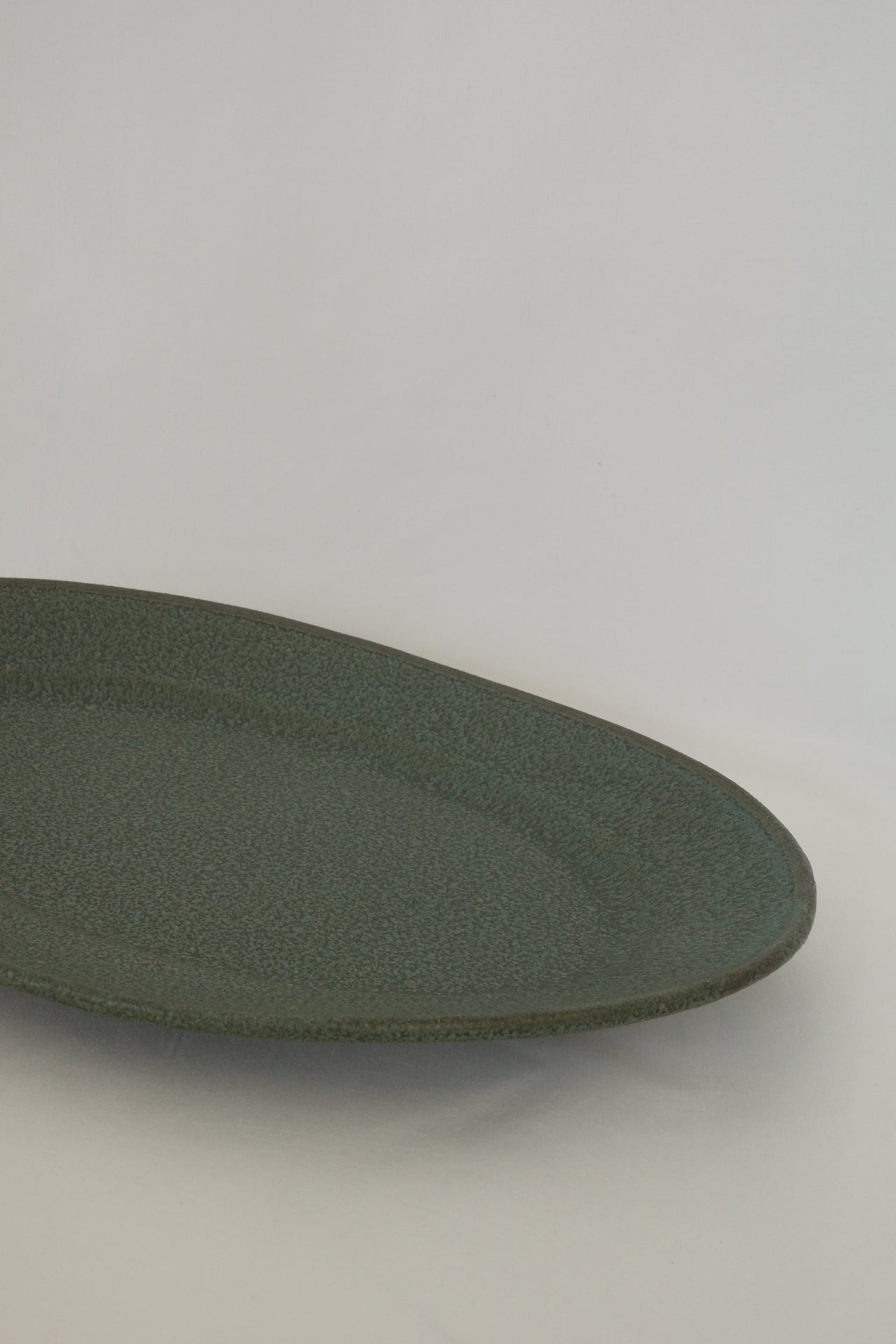 Oval plate M - green