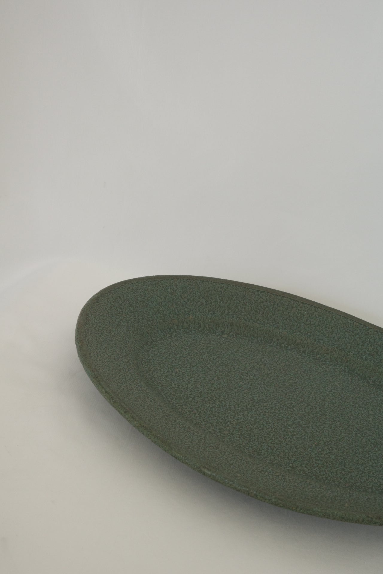 Oval plate M - green