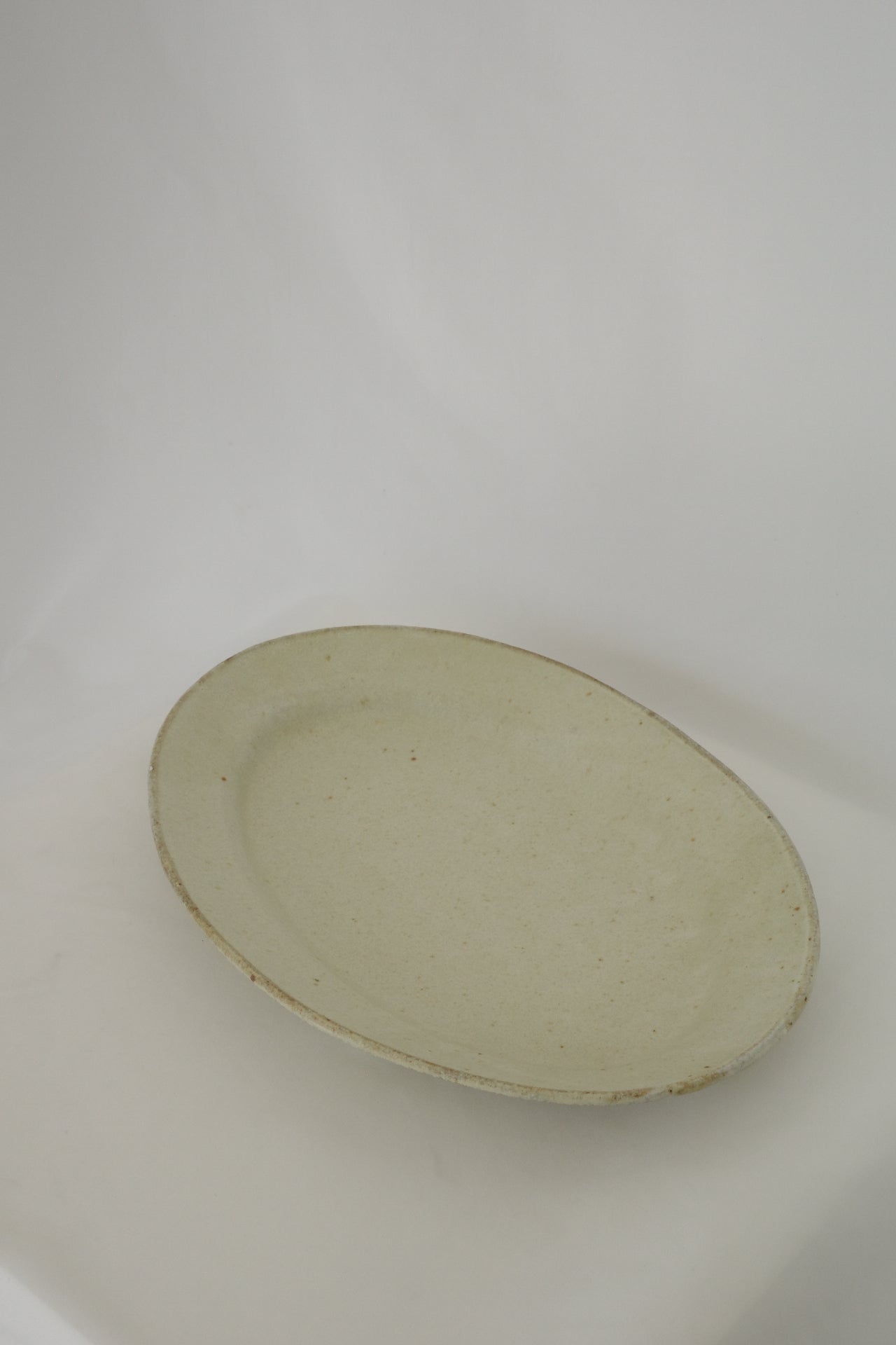 Oval plate L - yellow
