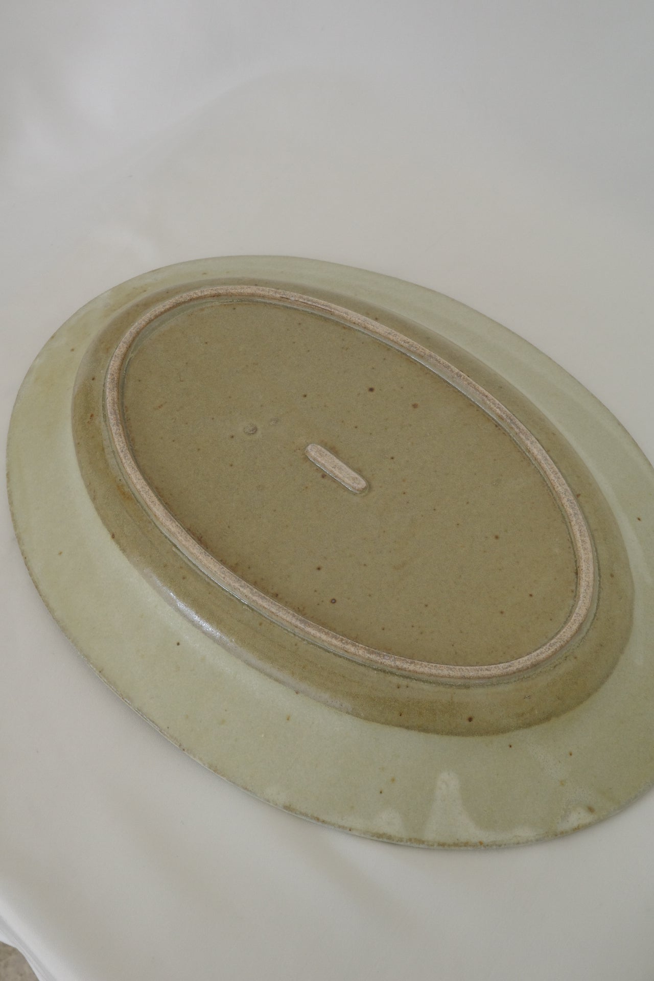 Oval plate L - yellow