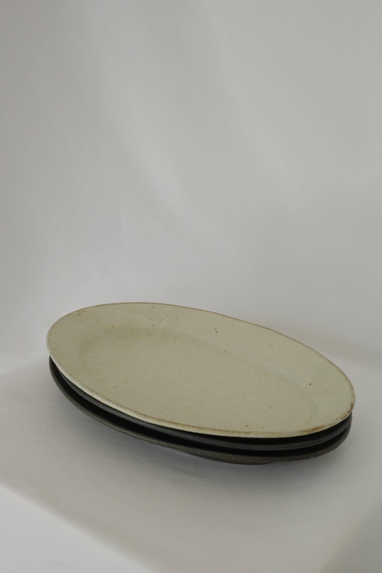 Oval plate L - yellow